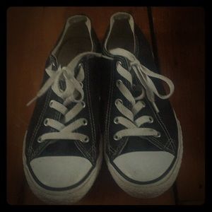 Size 3 kids black converse